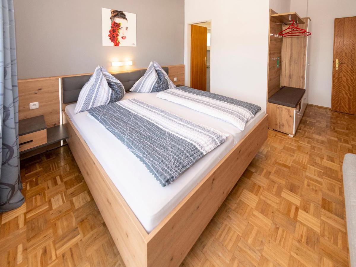 Gaestehaus Genf Velden am Wörthersee Eksteriør bilde